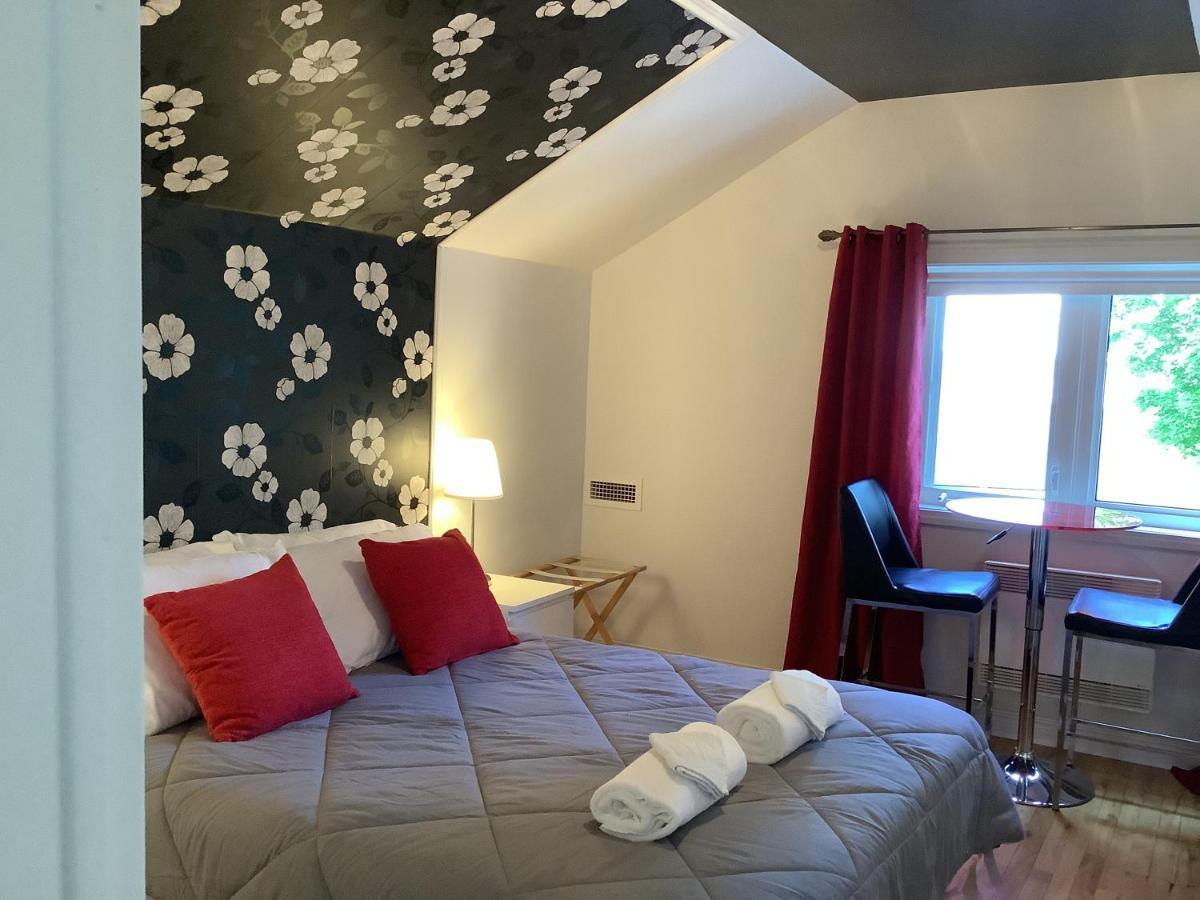 Les Saisons Du Fleuve Bed & Breakfast Lotbiniere Ngoại thất bức ảnh
