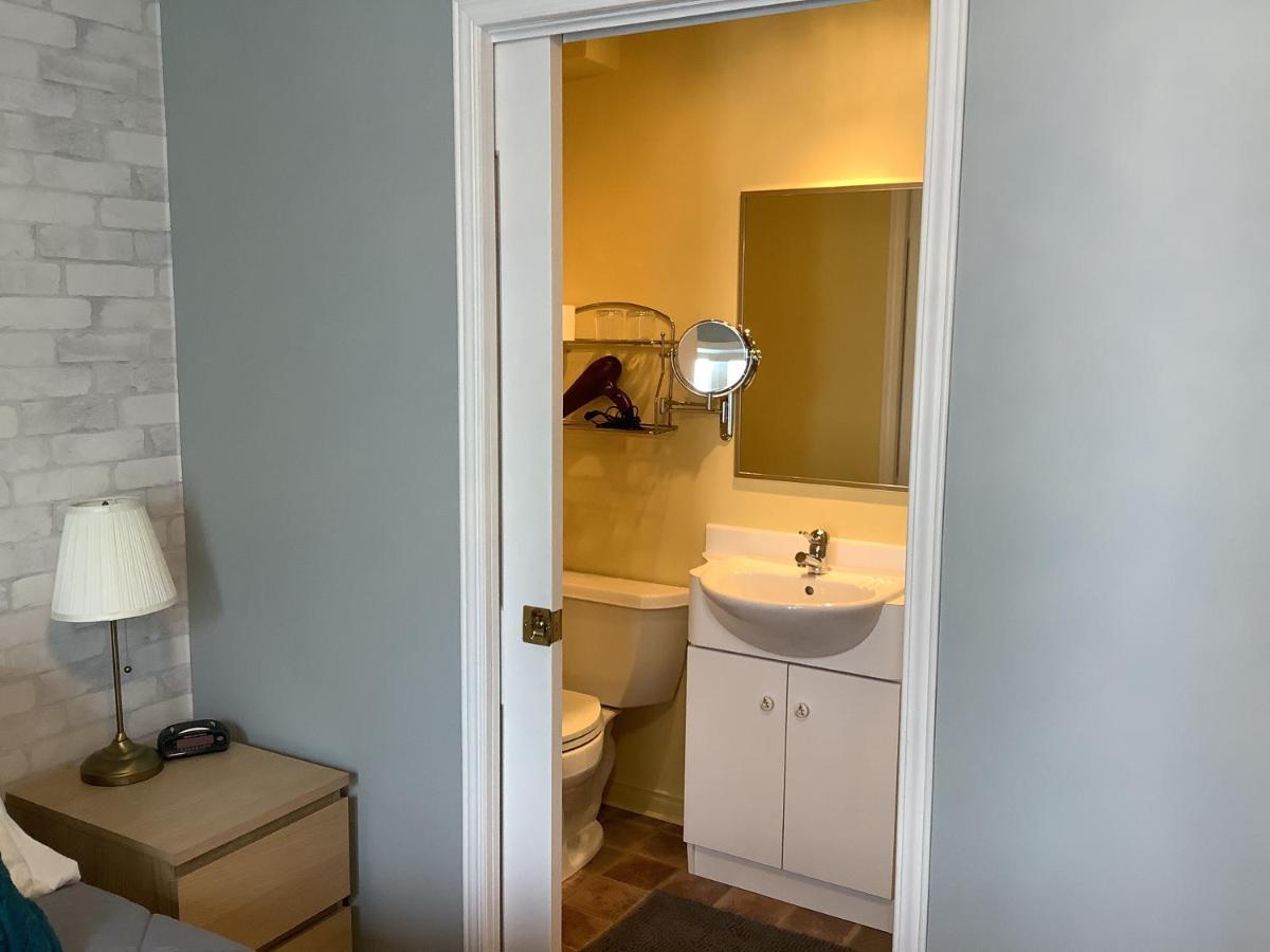 Les Saisons Du Fleuve Bed & Breakfast Lotbiniere Ngoại thất bức ảnh